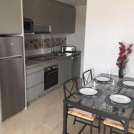 شقة R&e توريمولينوس