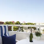 R&e * Torremolinos